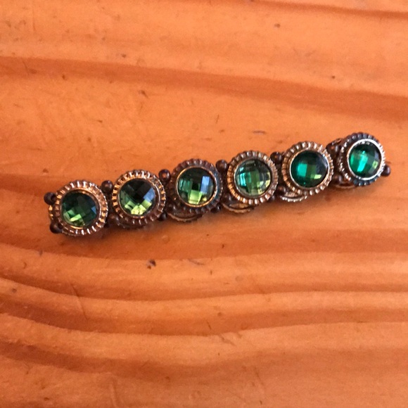 Gold and green costume bracelet - Picture 3 of 3